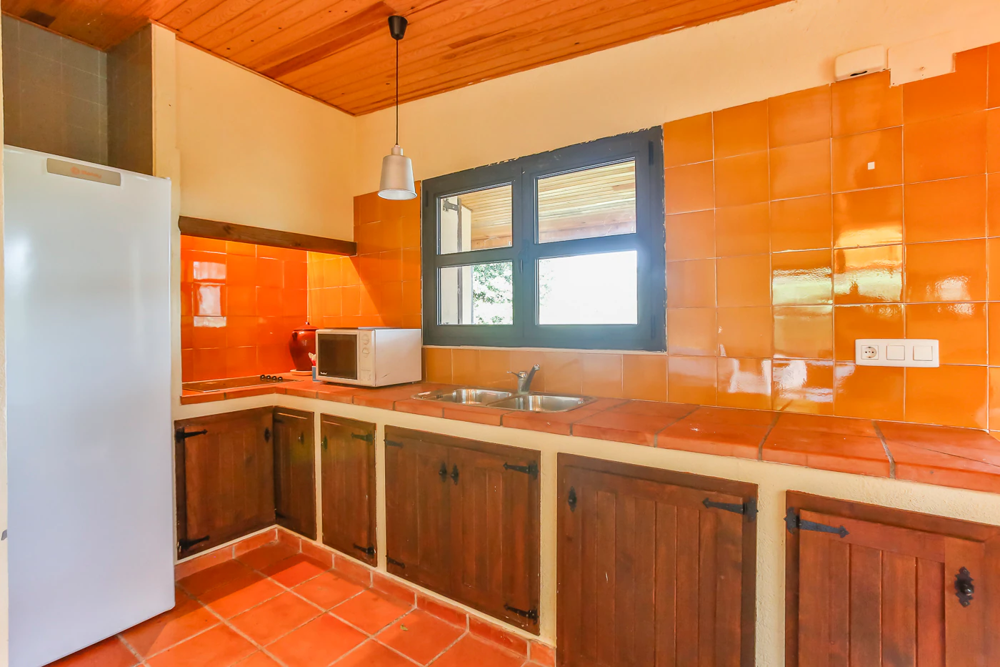 Preciosa masía restaurada con apartamento de invitados