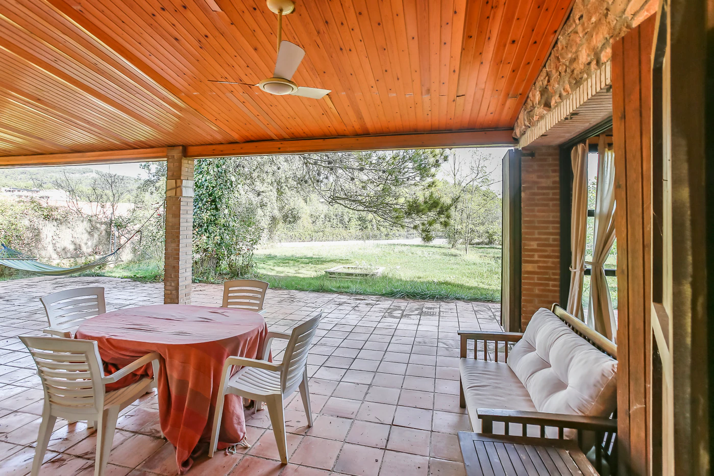Preciosa masía restaurada con apartamento de invitados
