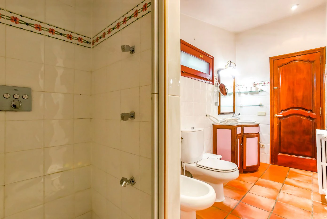 Masía con licencia turística en venta