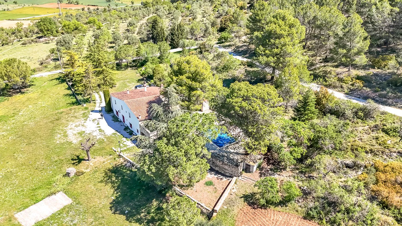 Masía con licencia turística en venta