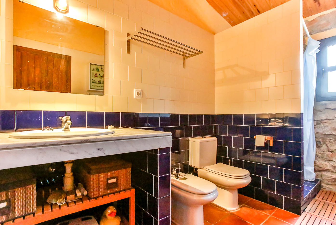 Preciosa masía restaurada con apartamento de invitados