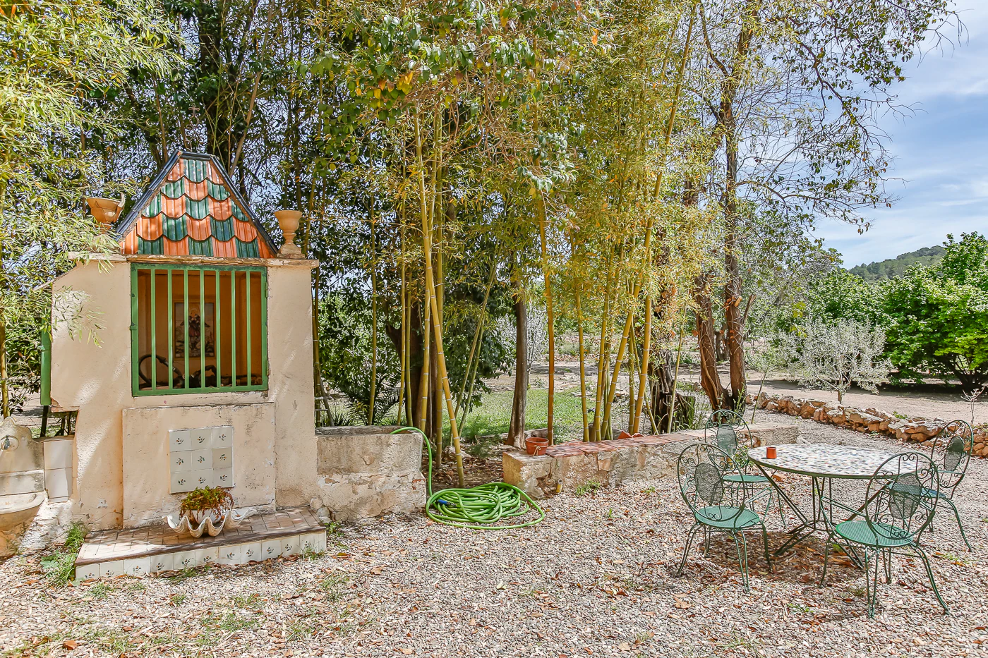9663 - Espectacular finca rústica con masía estilo indiana
