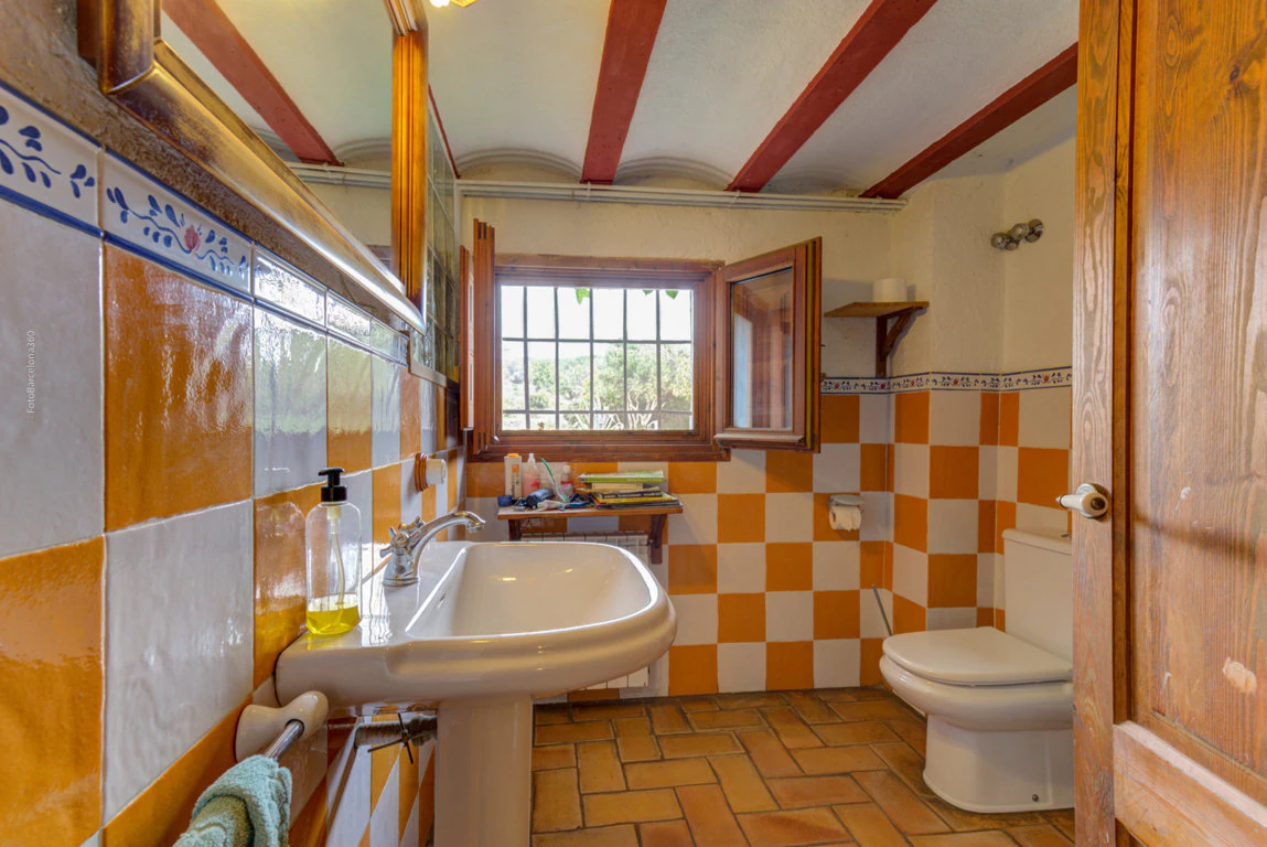 6903 - Preciosa masía en venta cerca de la playa