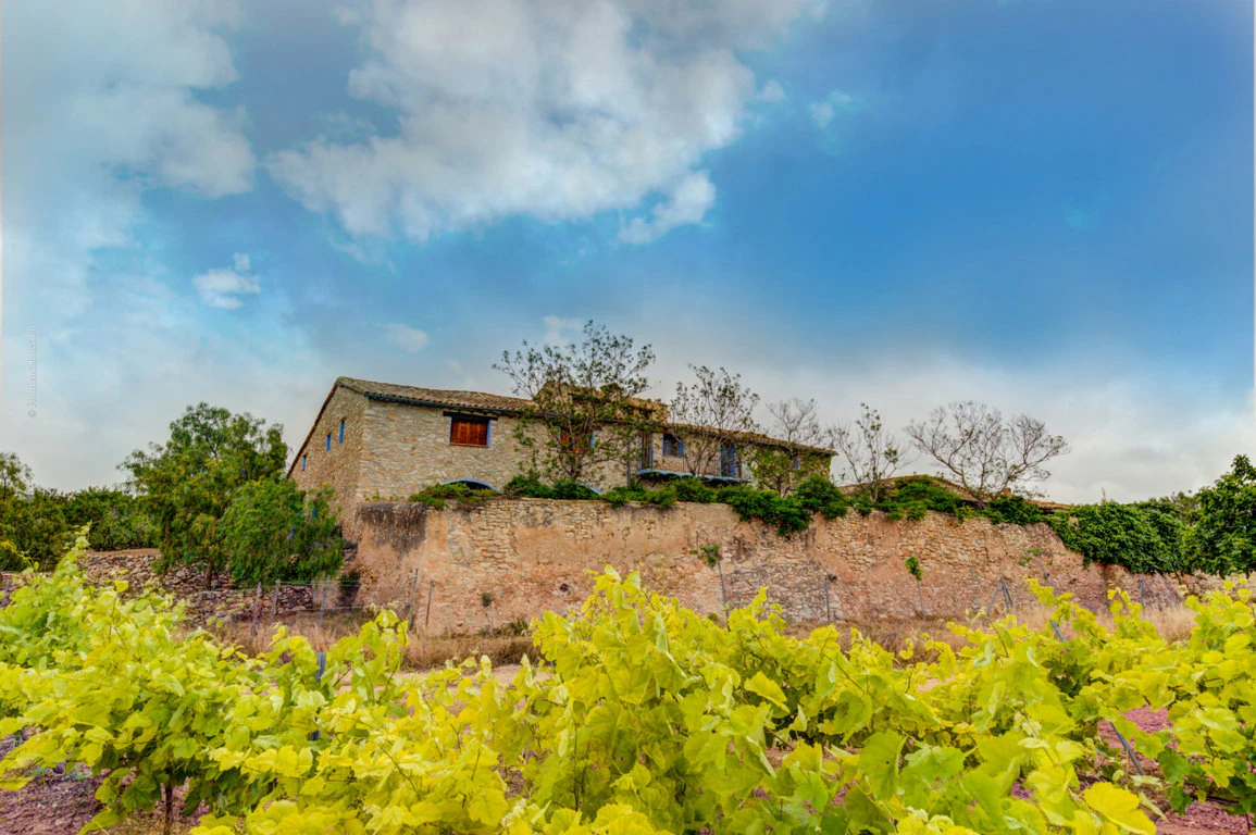 6903 - Preciosa masía en venta cerca de la playa