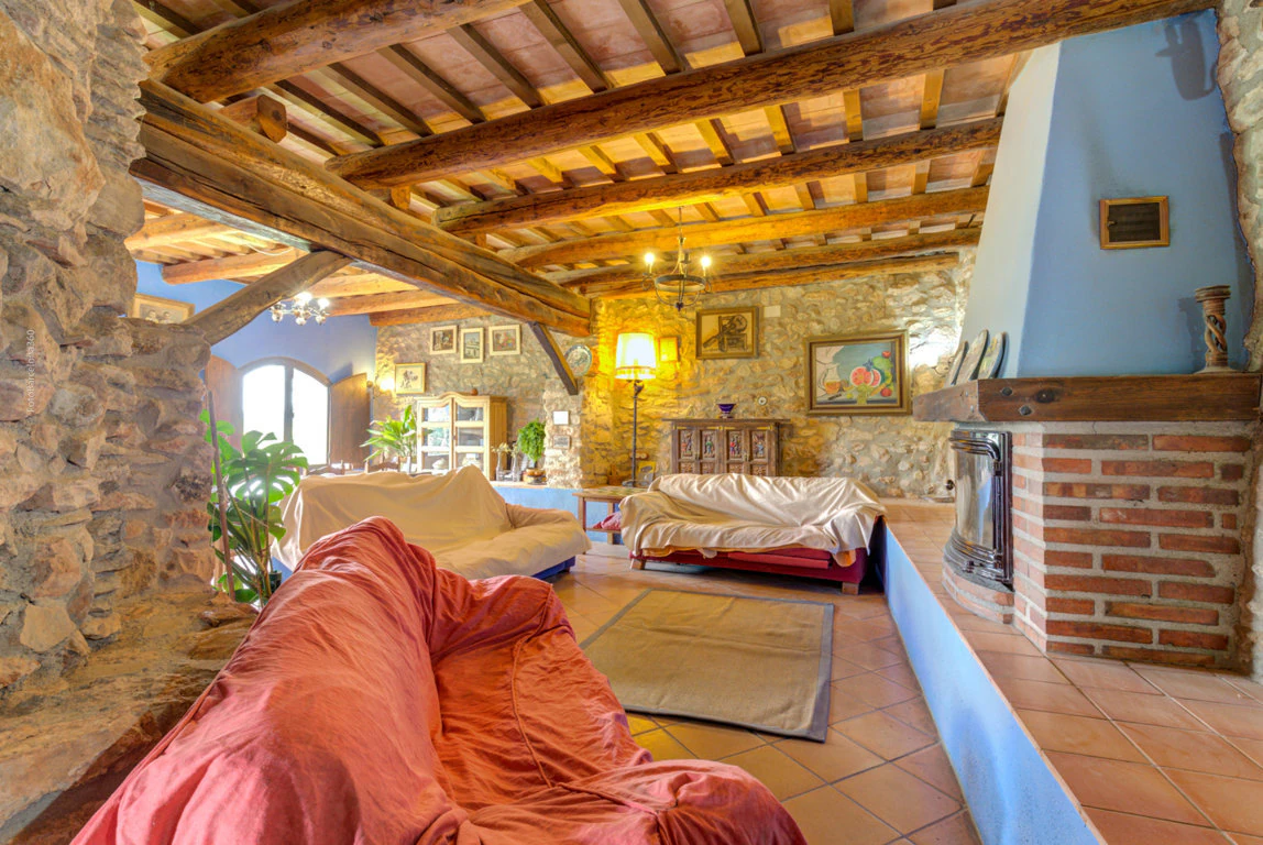 6903 - Preciosa masía en venta cerca de la playa