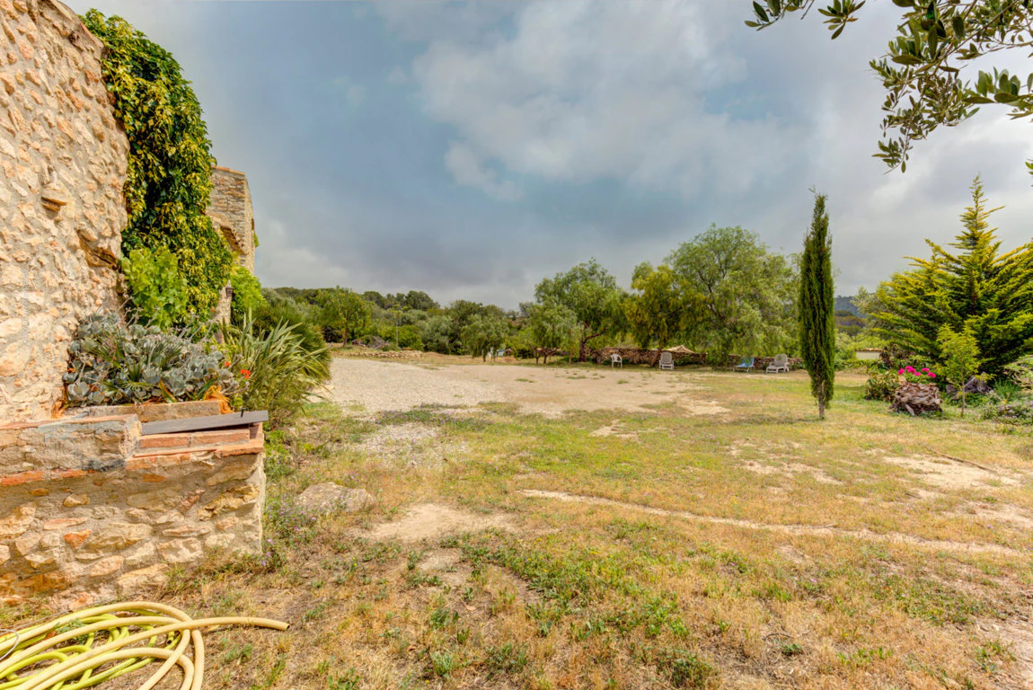 6903 - Preciosa masía en venta cerca de la playa