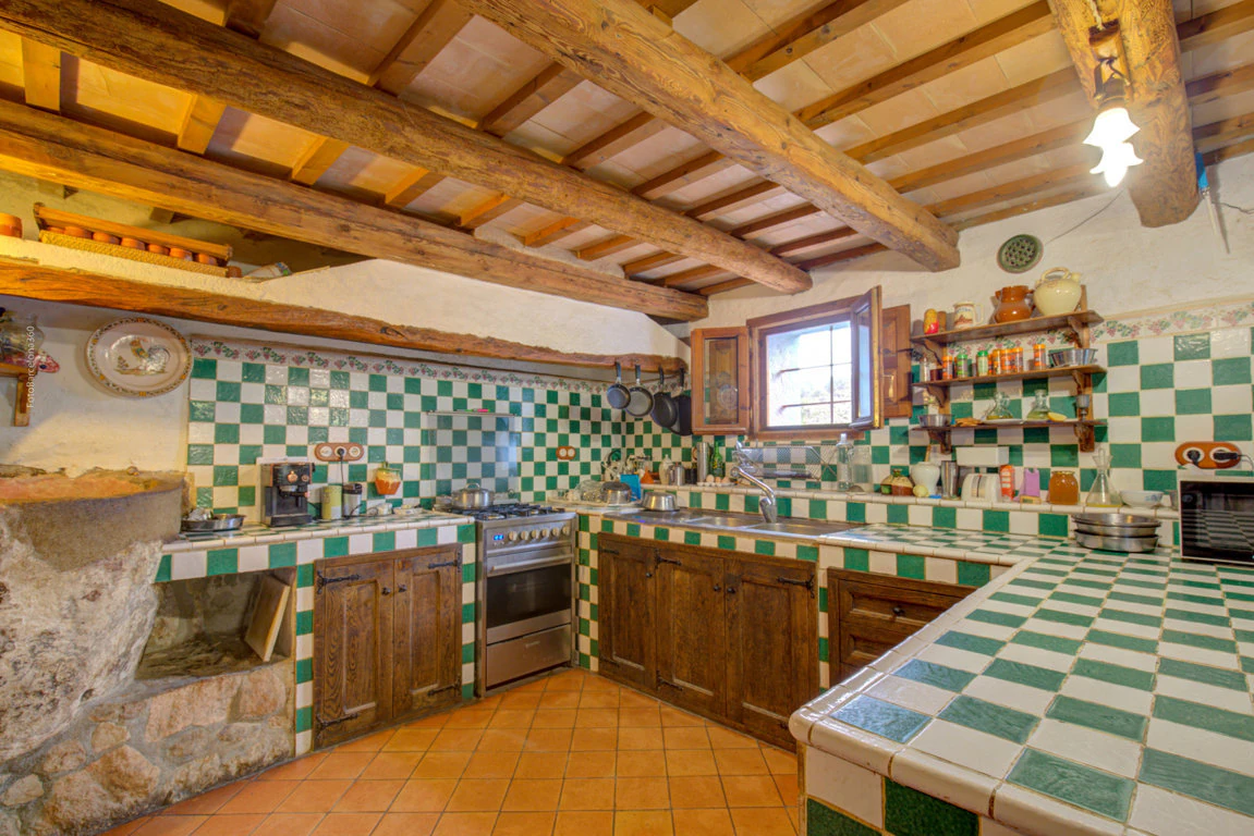 6903 - Preciosa masía en venta cerca de la playa