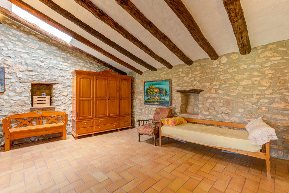 6903 - Preciosa masía en venta cerca de la playa