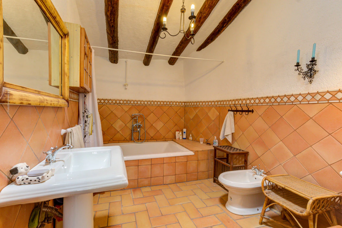 6903 - Preciosa masía en venta cerca de la playa