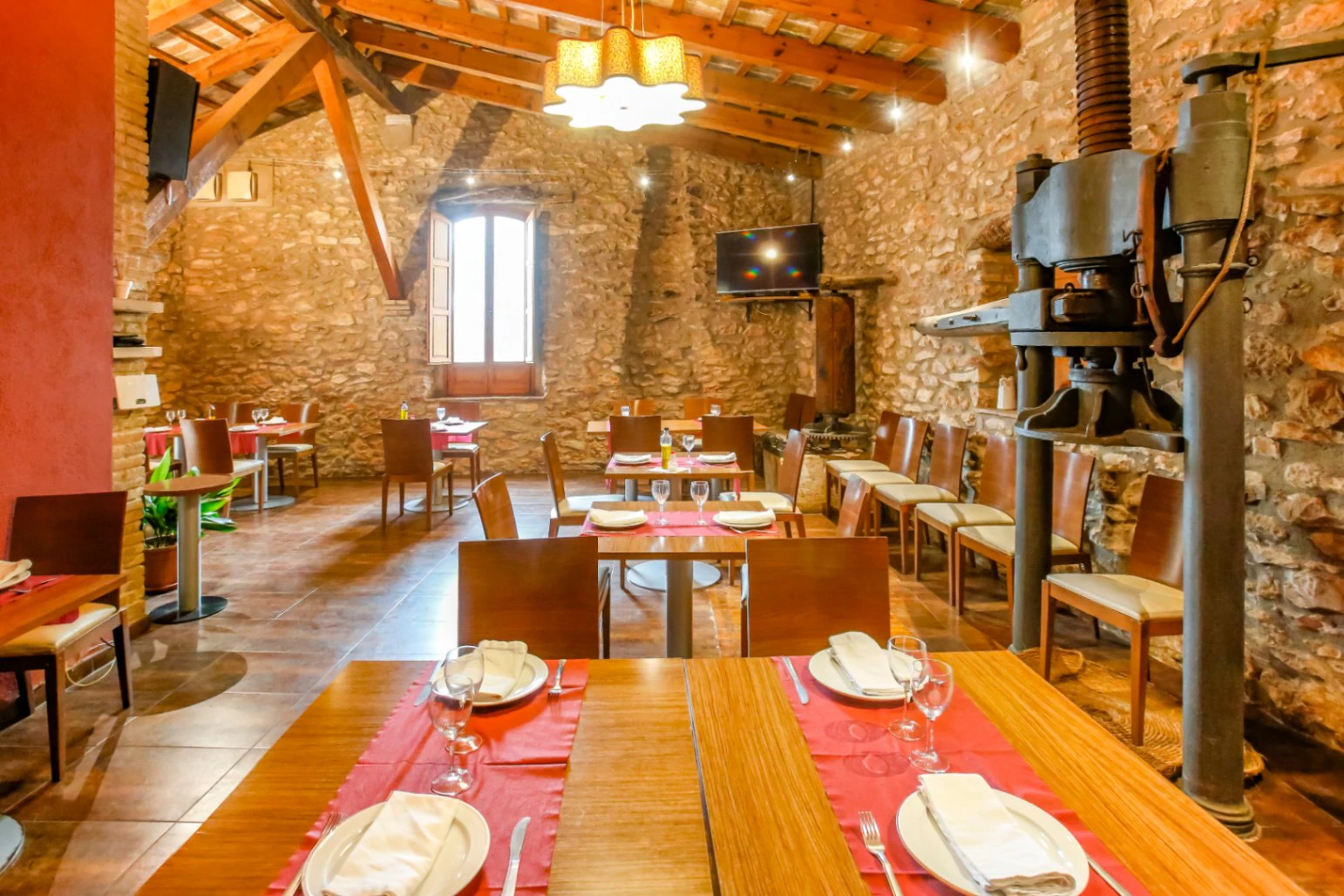 8345 - Masia-Restaurante con 6 habitaciones  en el Delta del Ebro