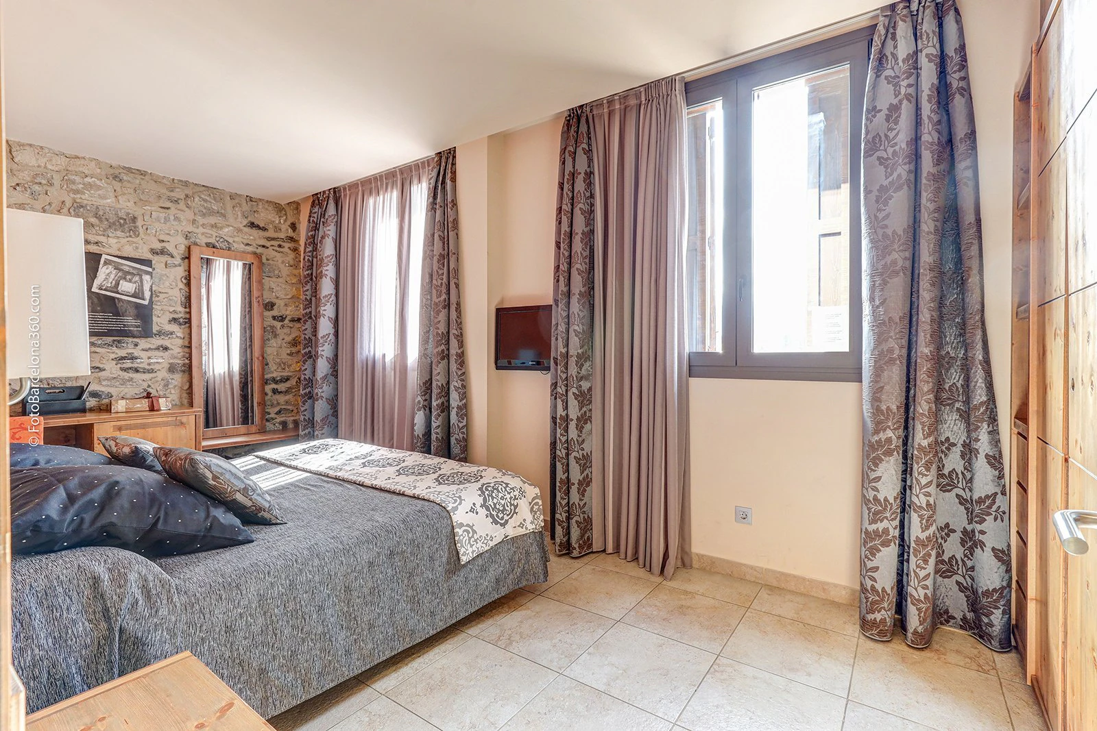 9113 - Hotel en el Berguedà. 14 habitaciones