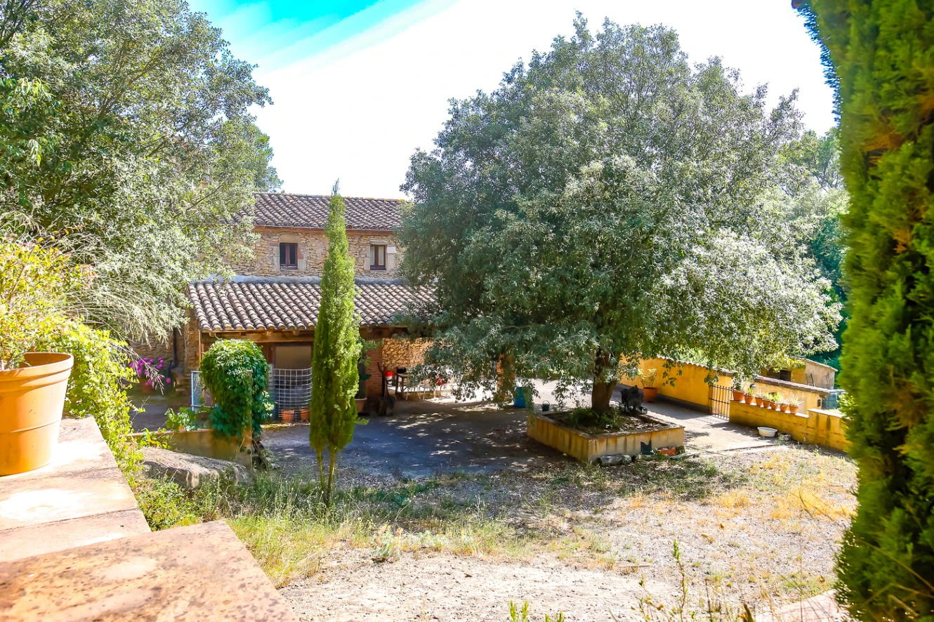 6352 - Masía con varias edificaciones en Sant Martí Vell