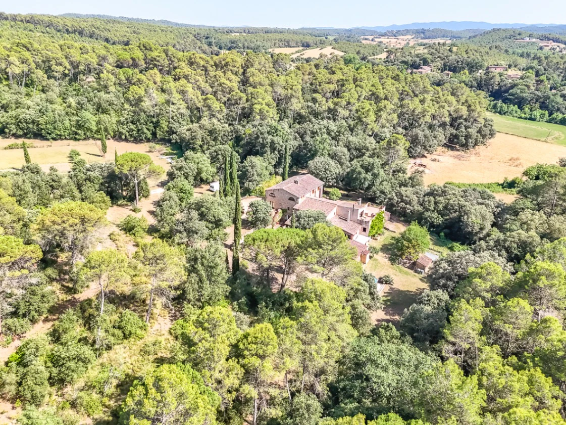 6352 - Masía con varias edificaciones en Sant Martí Vell