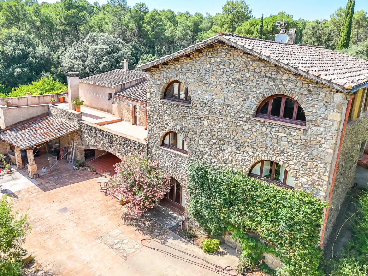 6352 - Masía con varias edificaciones en Sant Martí Vell
