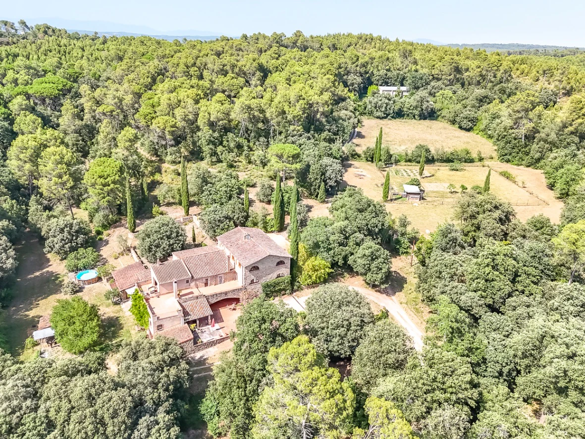 6352 - Masía con varias edificaciones en Sant Martí Vell