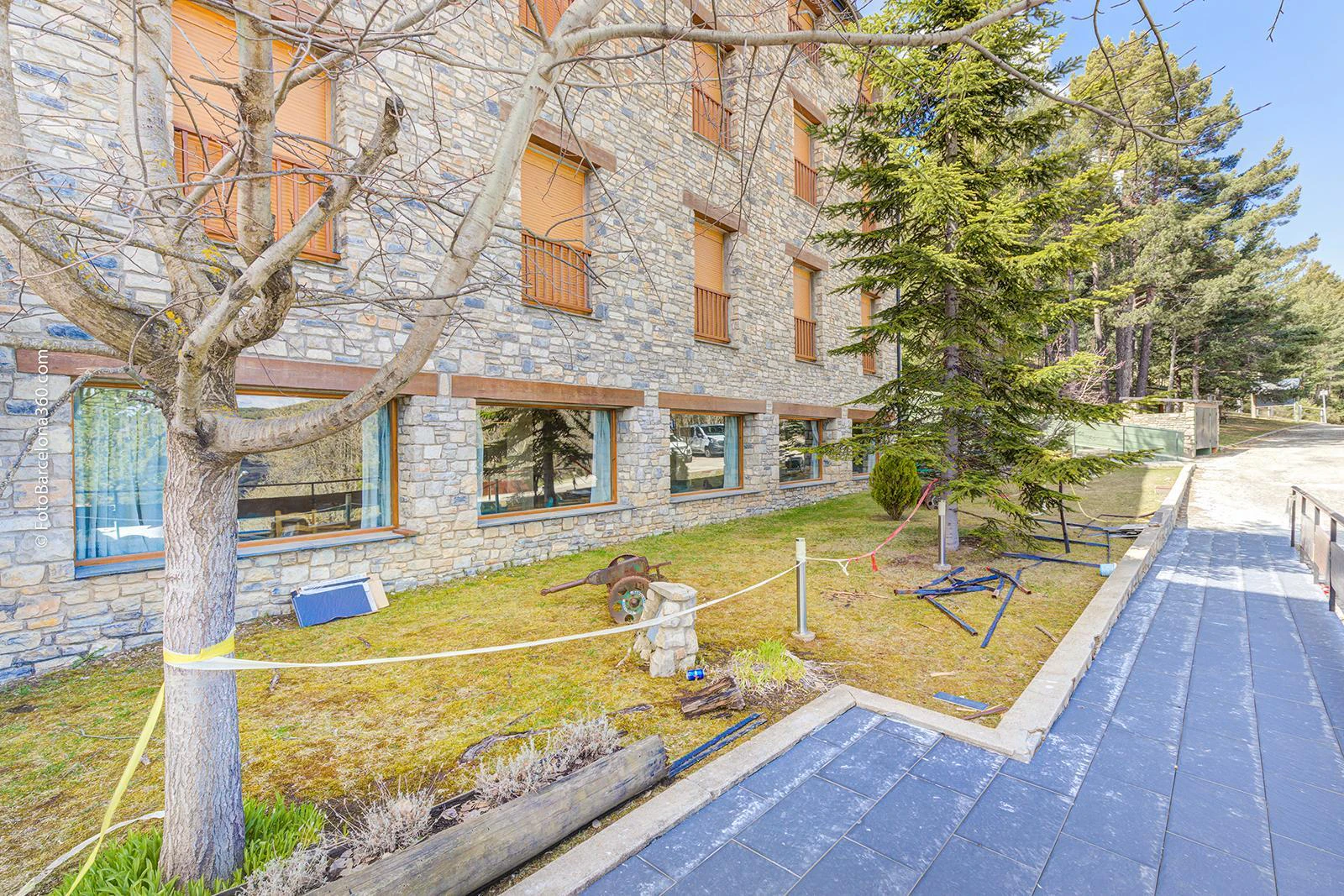 1246 - Hotel en La Molina. Totalmente equipado
