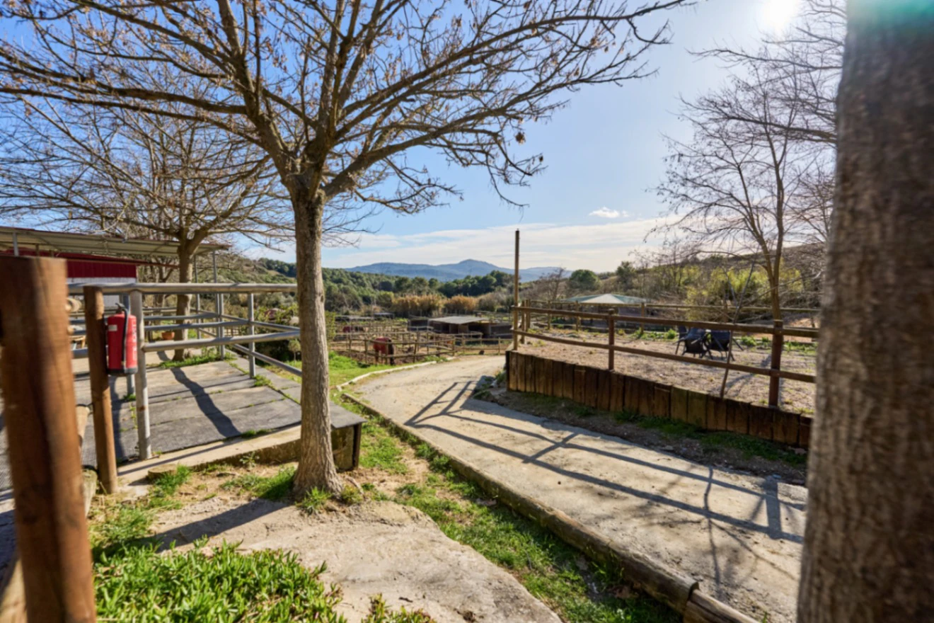En venta magnífica hípica particular con vivienda en el Vallés