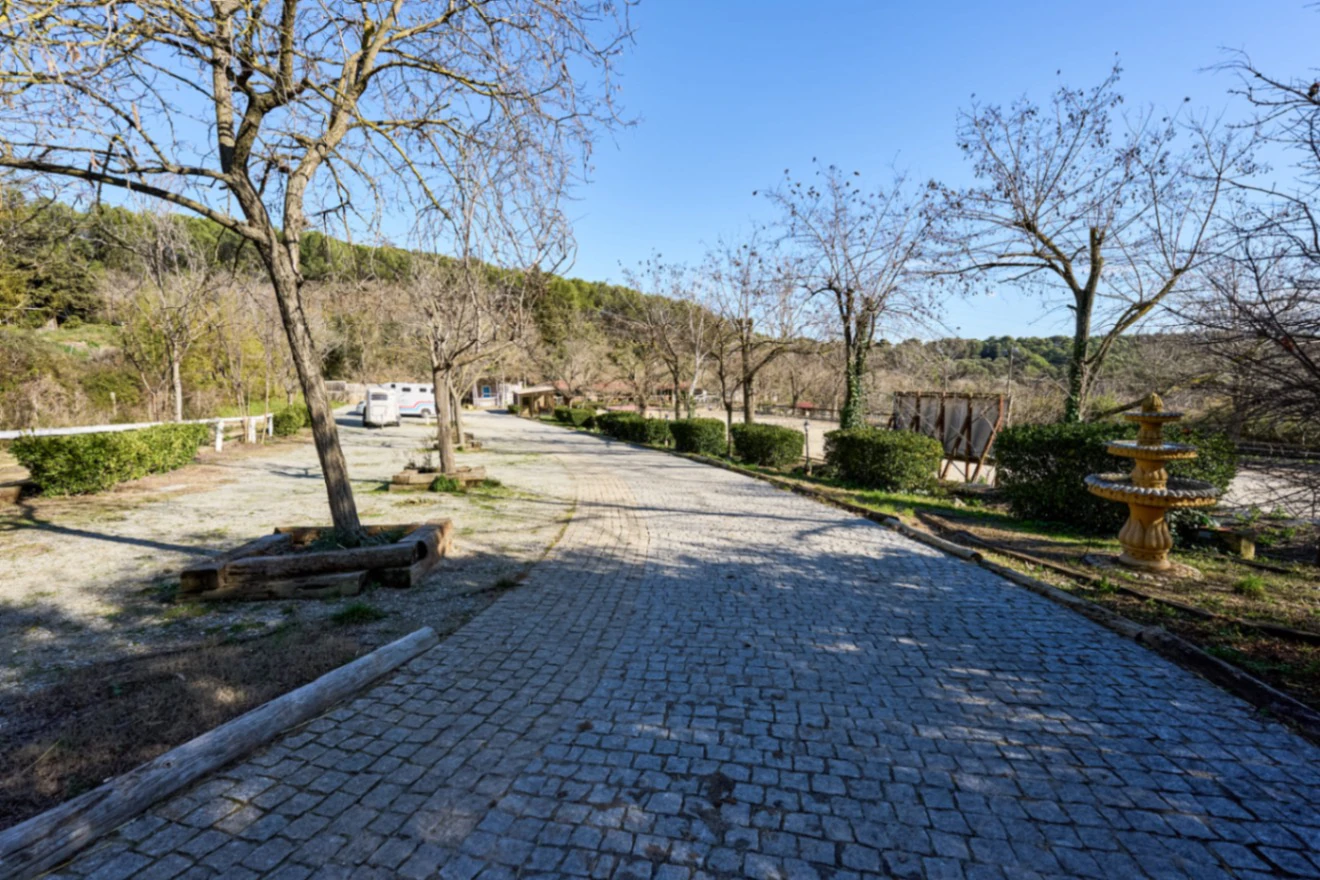 En venta magnífica hípica particular con vivienda en el Vallés