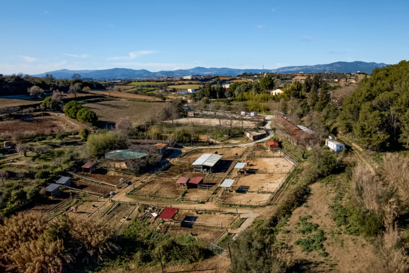 En venta magnífica hípica particular con vivienda en el Vallés