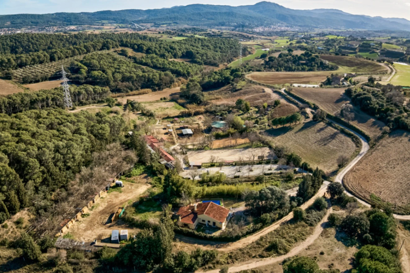 En venta magnífica hípica particular con vivienda en el Vallés
