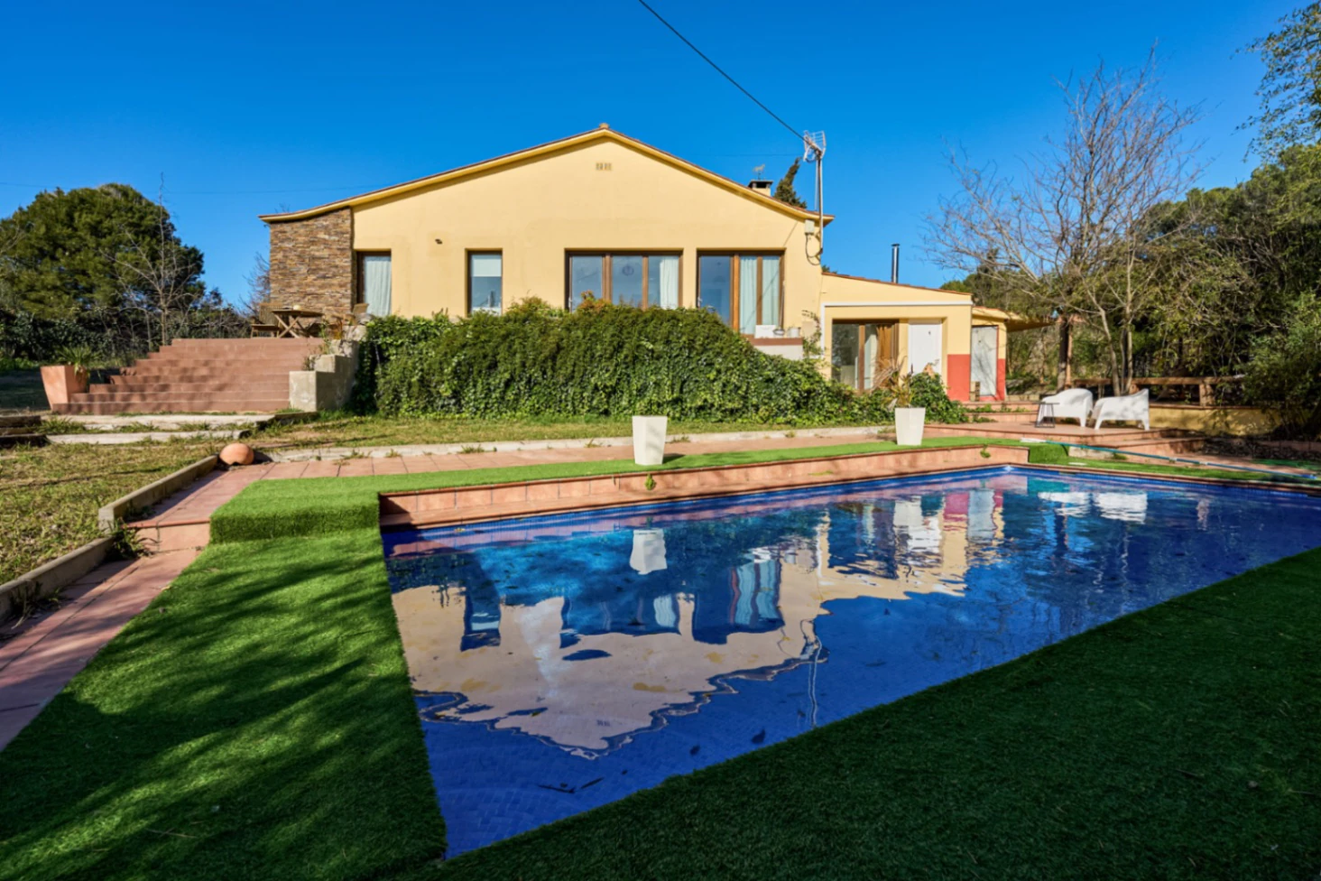 4320 - En venta magnífica hípica particular con vivienda en el Vallés