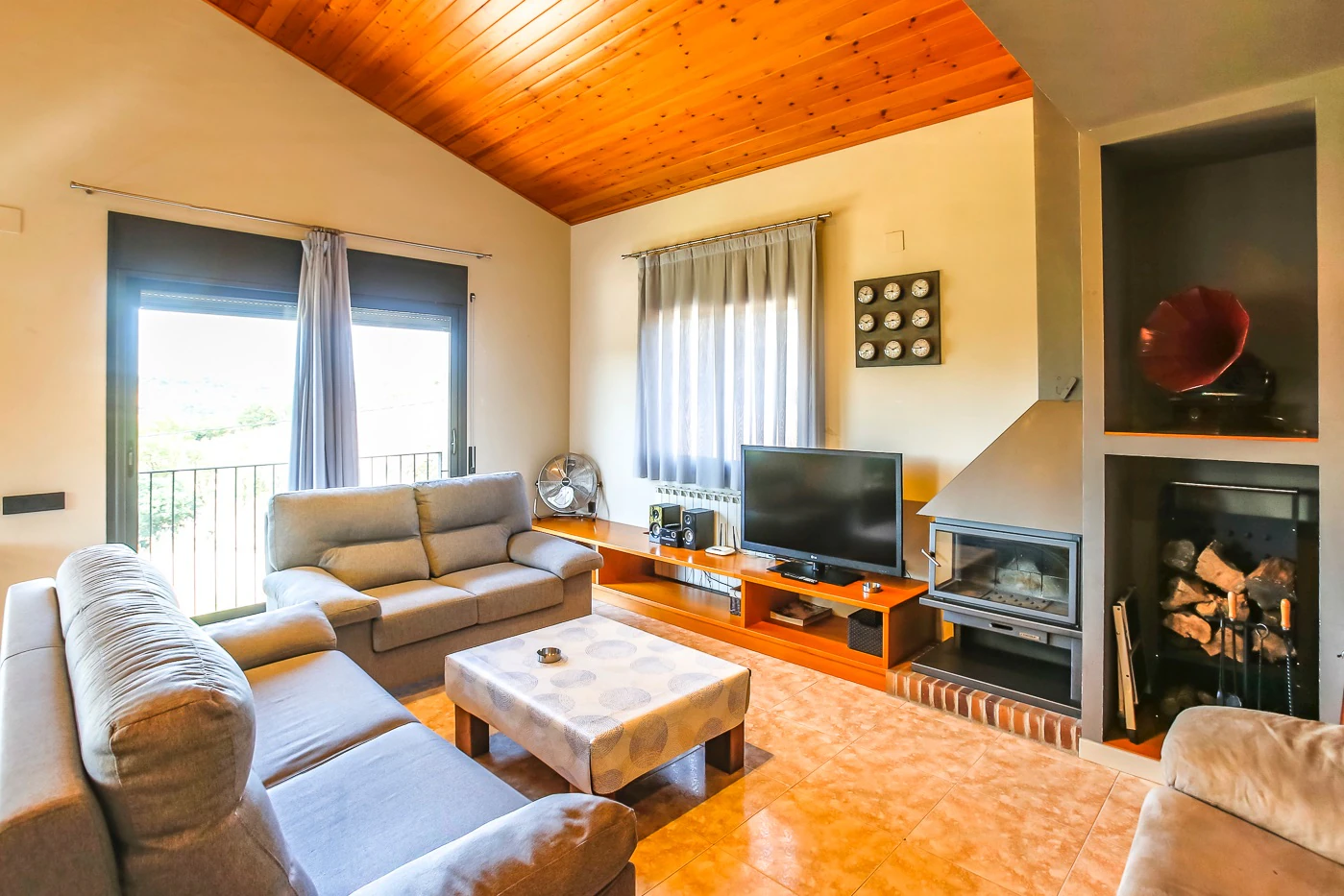 8820 - CASA RURAL CERCA DE MONTFALCÓ MURALLAT