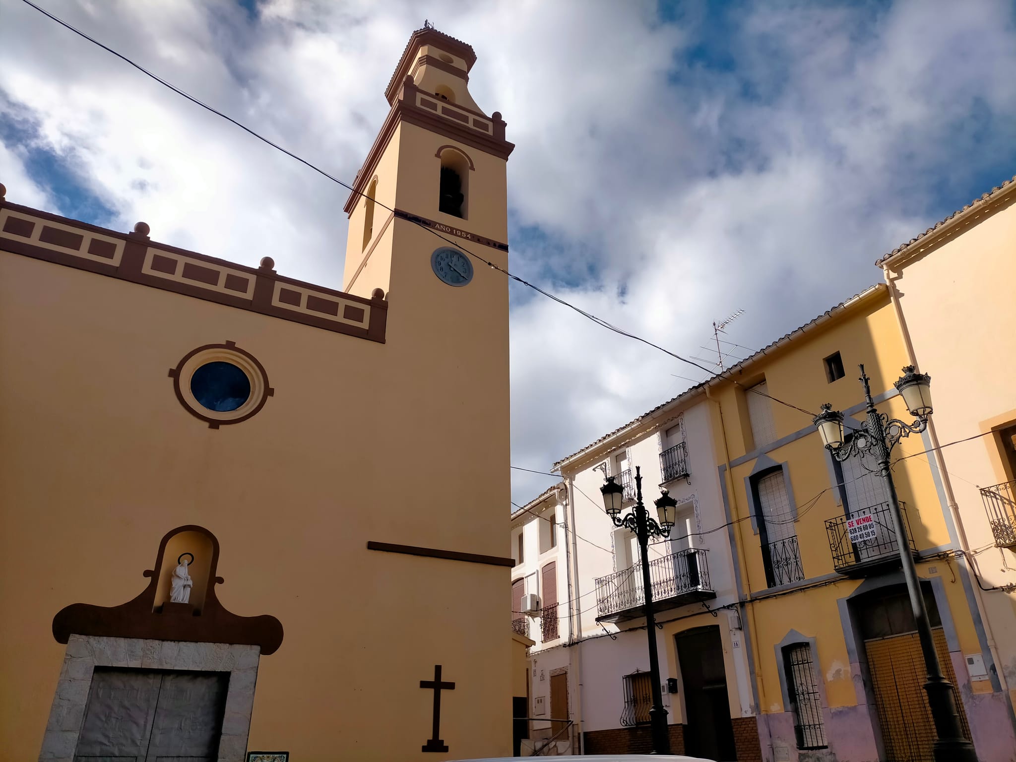 Gran casa de pueblo en Castell de Castells