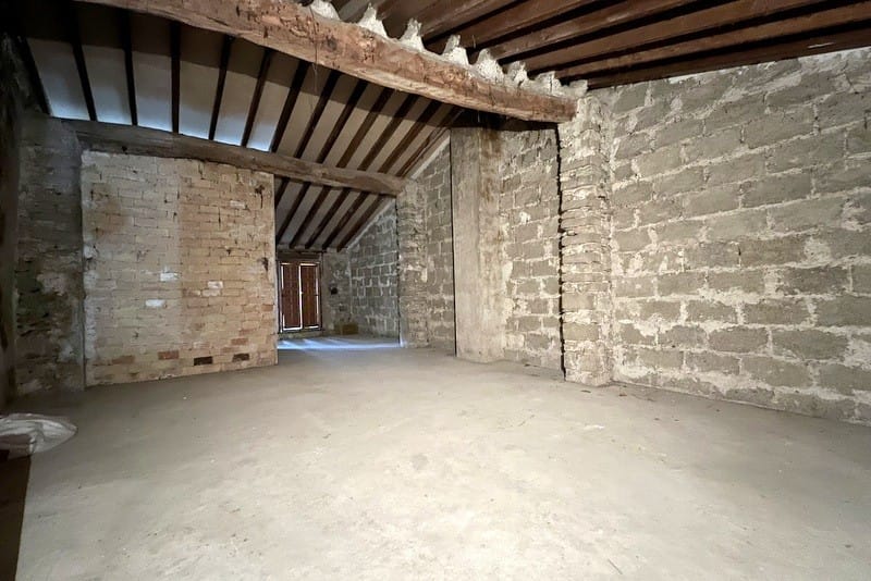 Gran casa de pueblo en Castell de Castells