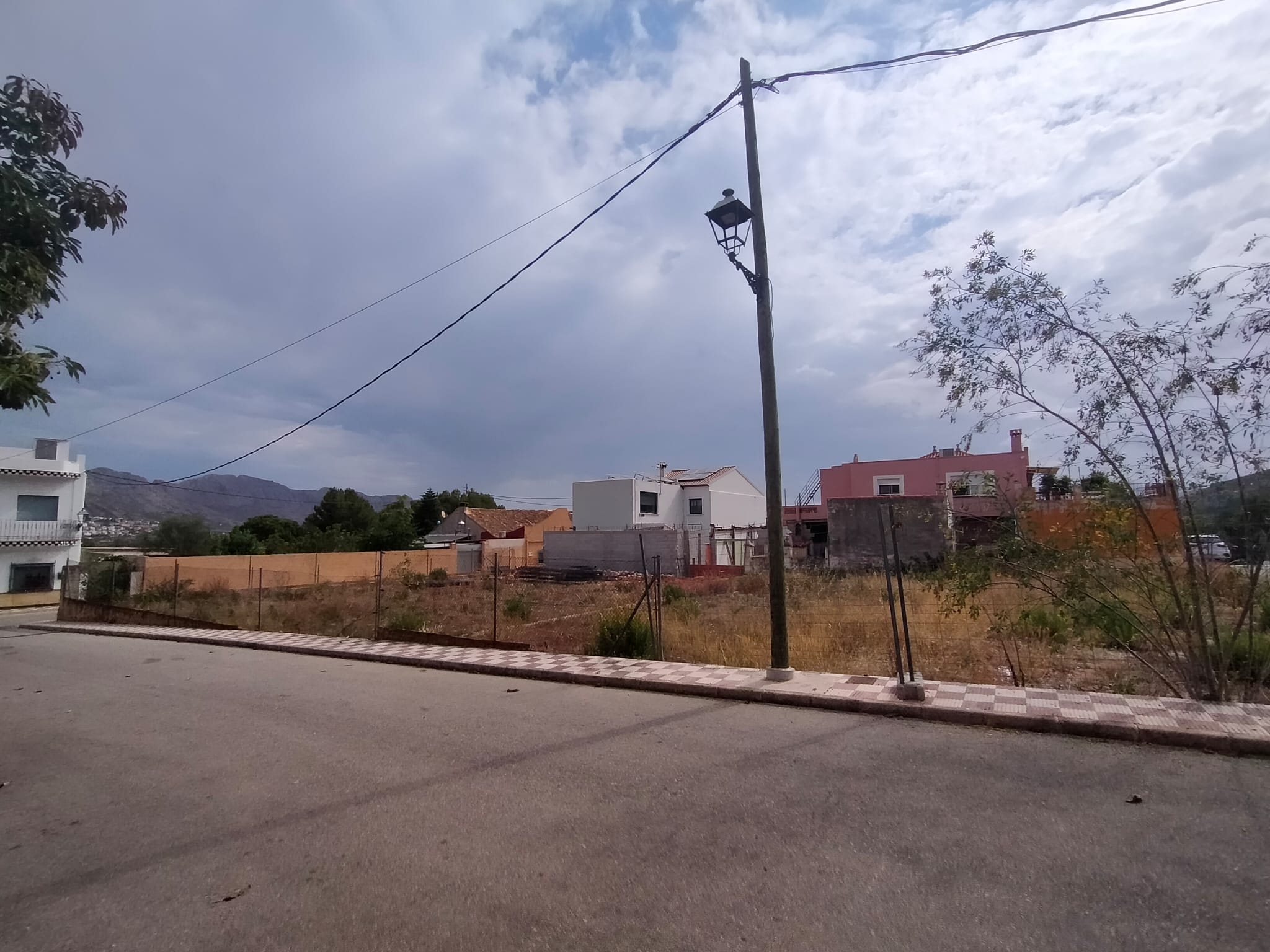 Parcela urbana en Benidoleig