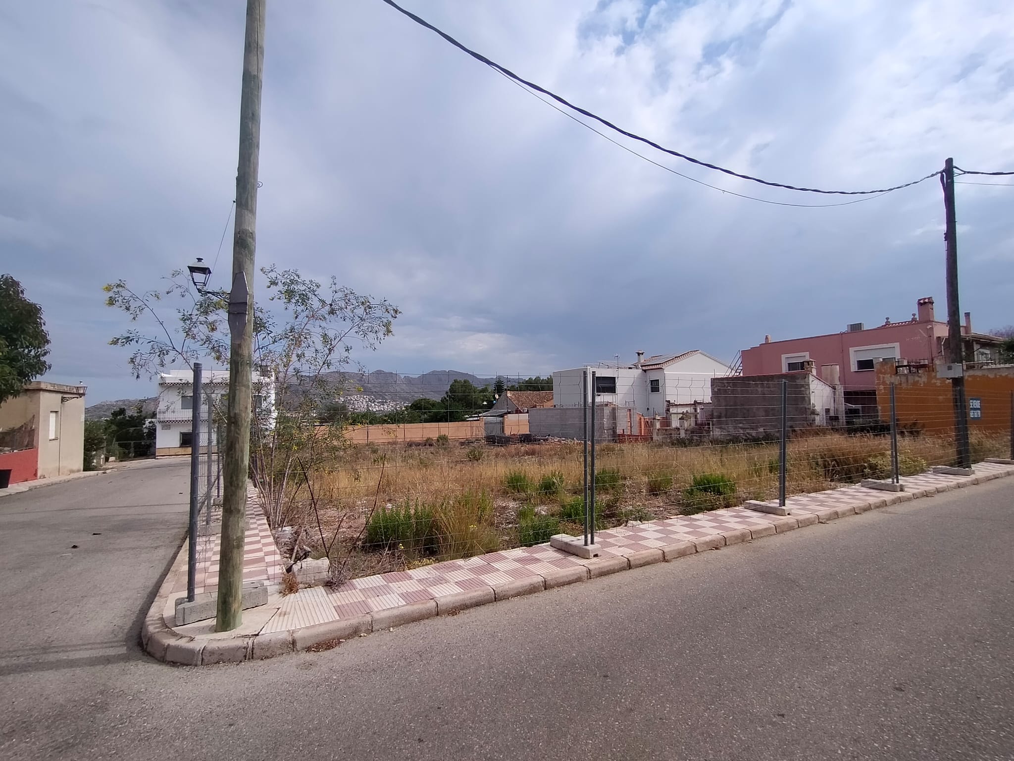 Parcela urbana en Benidoleig