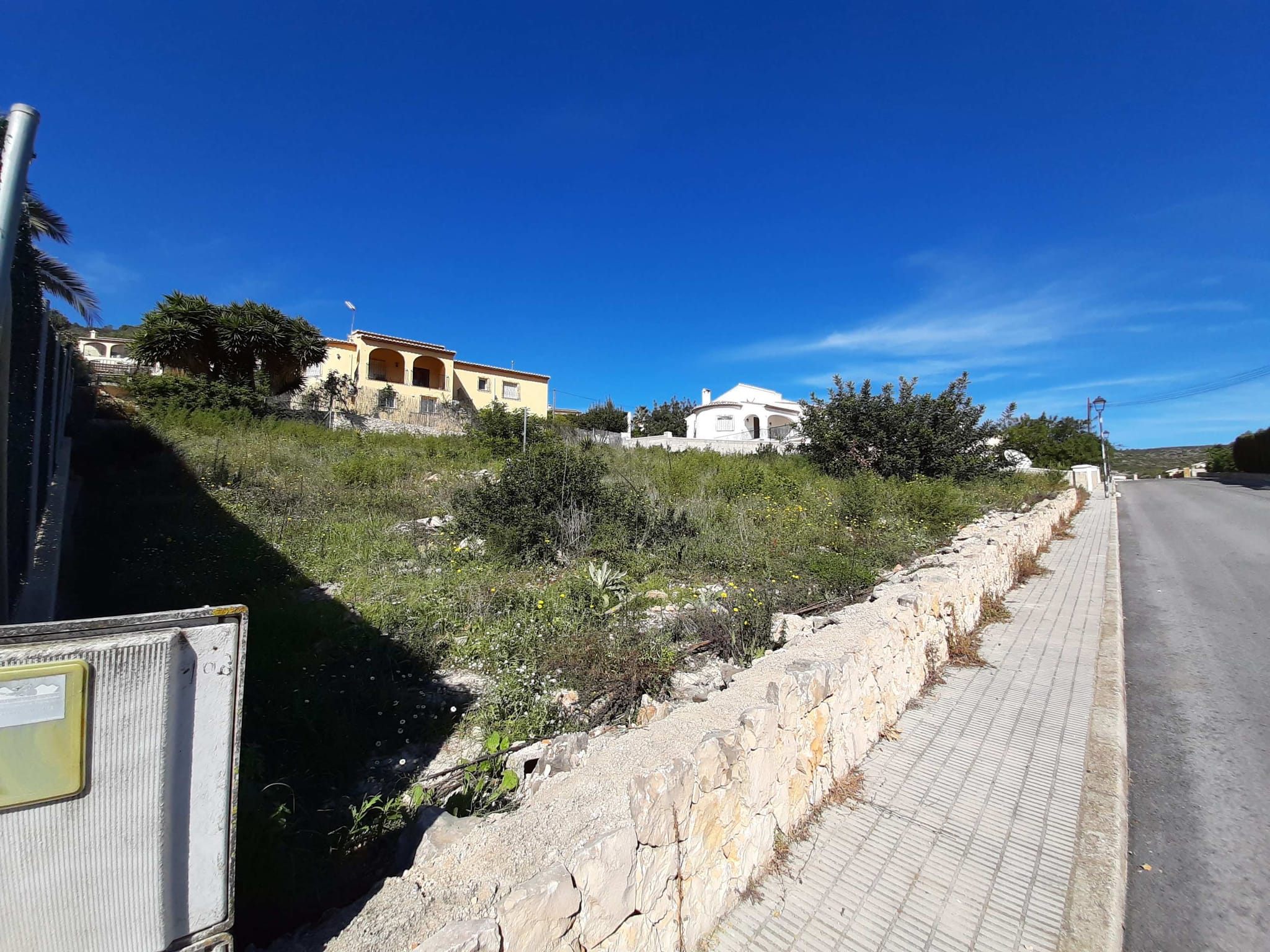 Terreno en venta en Alcalalí