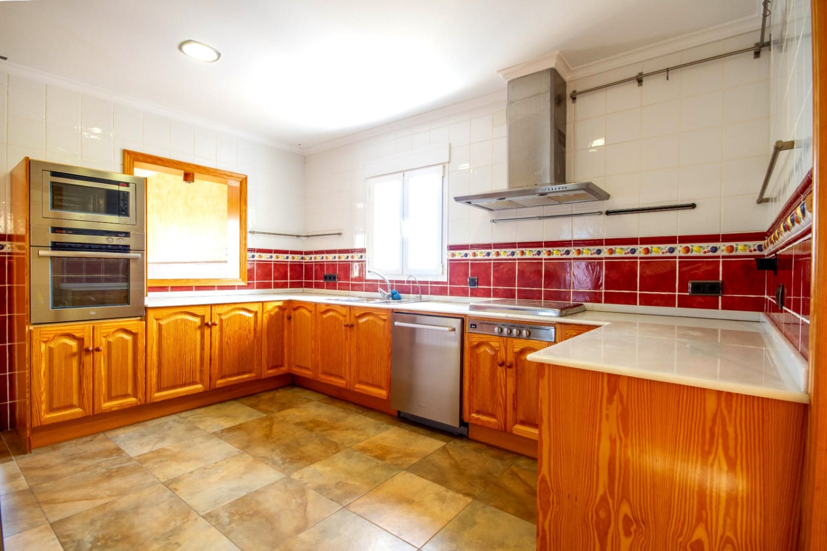 Villa en venta con 3 habitaciones y jardín en La Vall de Laguar