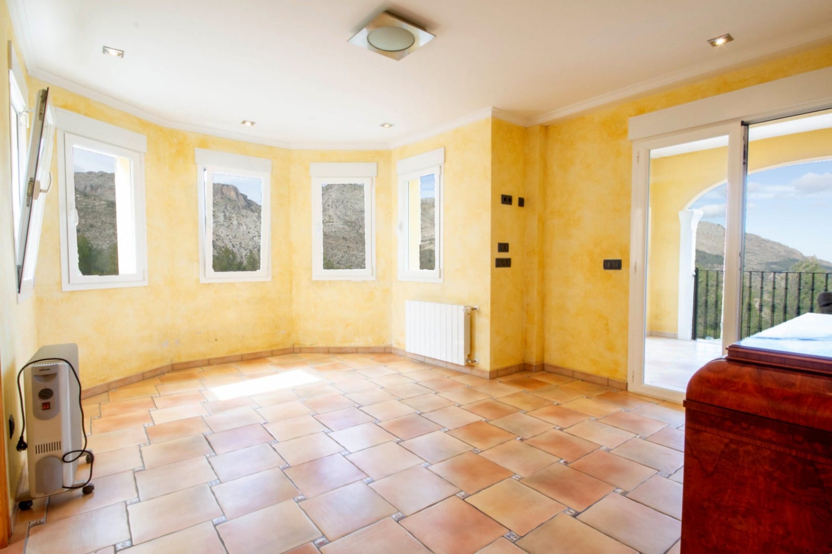 Villa en venta con 3 habitaciones y jardín en La Vall de Laguar