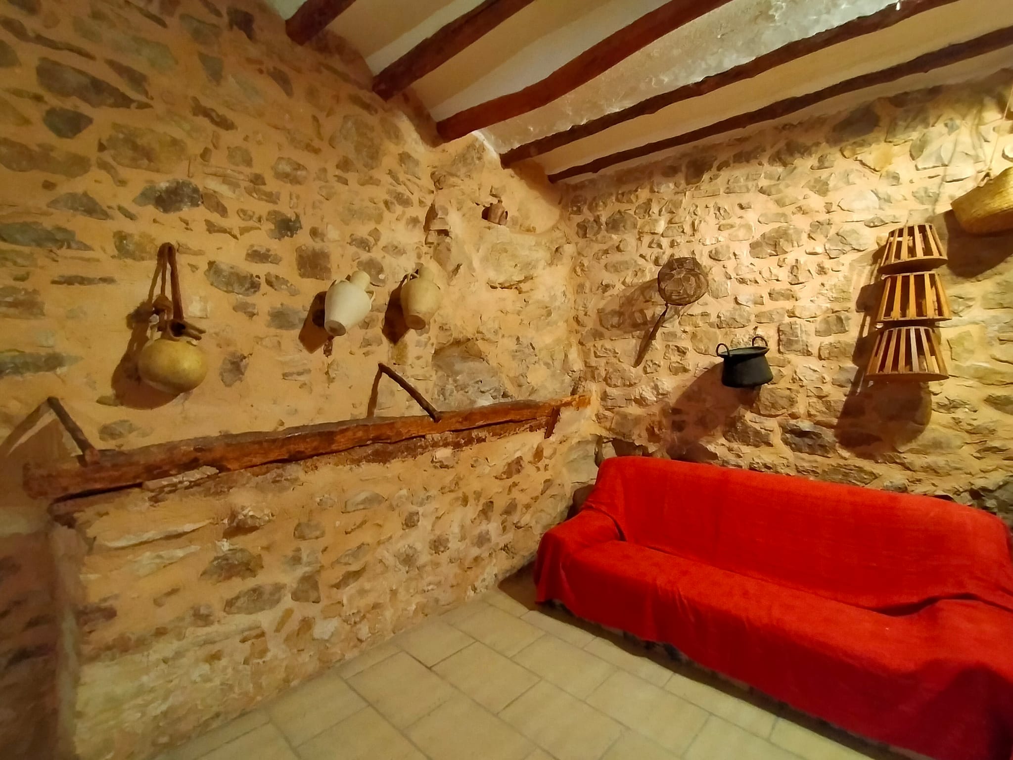Gran casa de pueblo en Castell de Castells