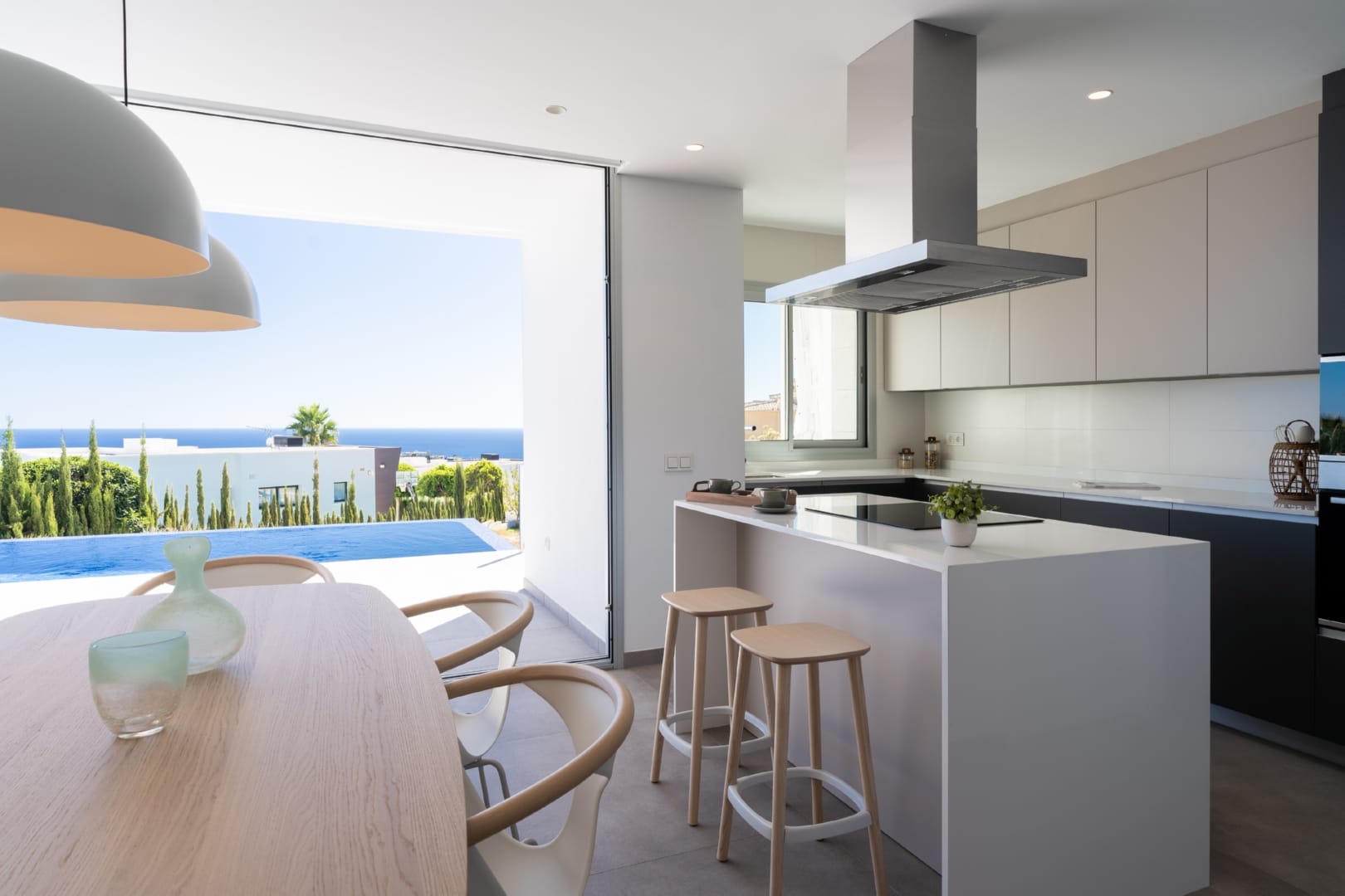 Villa de obra nueva lista para entrar a vivir en Cumbre del Sol, Benitachell