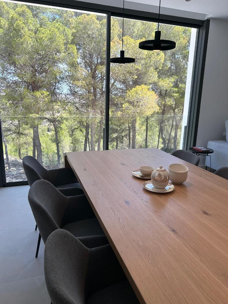 Villa de lujo y estilo moderno de obra nueva en Moraira