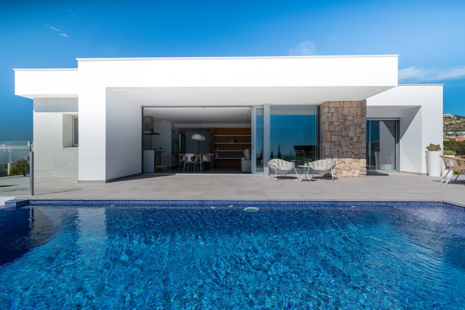 Villa de obra nueva lista para entrar a vivir en Cumbre del Sol, Benitachell