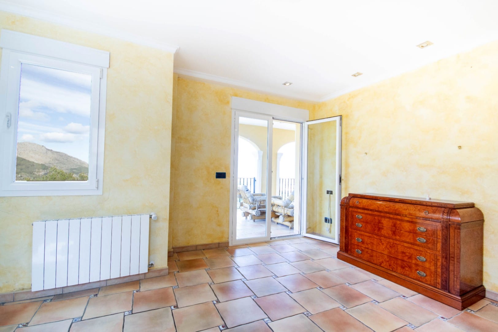 Villa en venta con 3 habitaciones y jardín en La Vall de Laguar