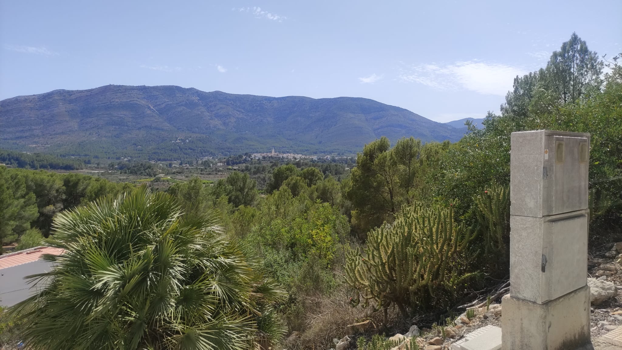 Parcela en venta en Alcalalí