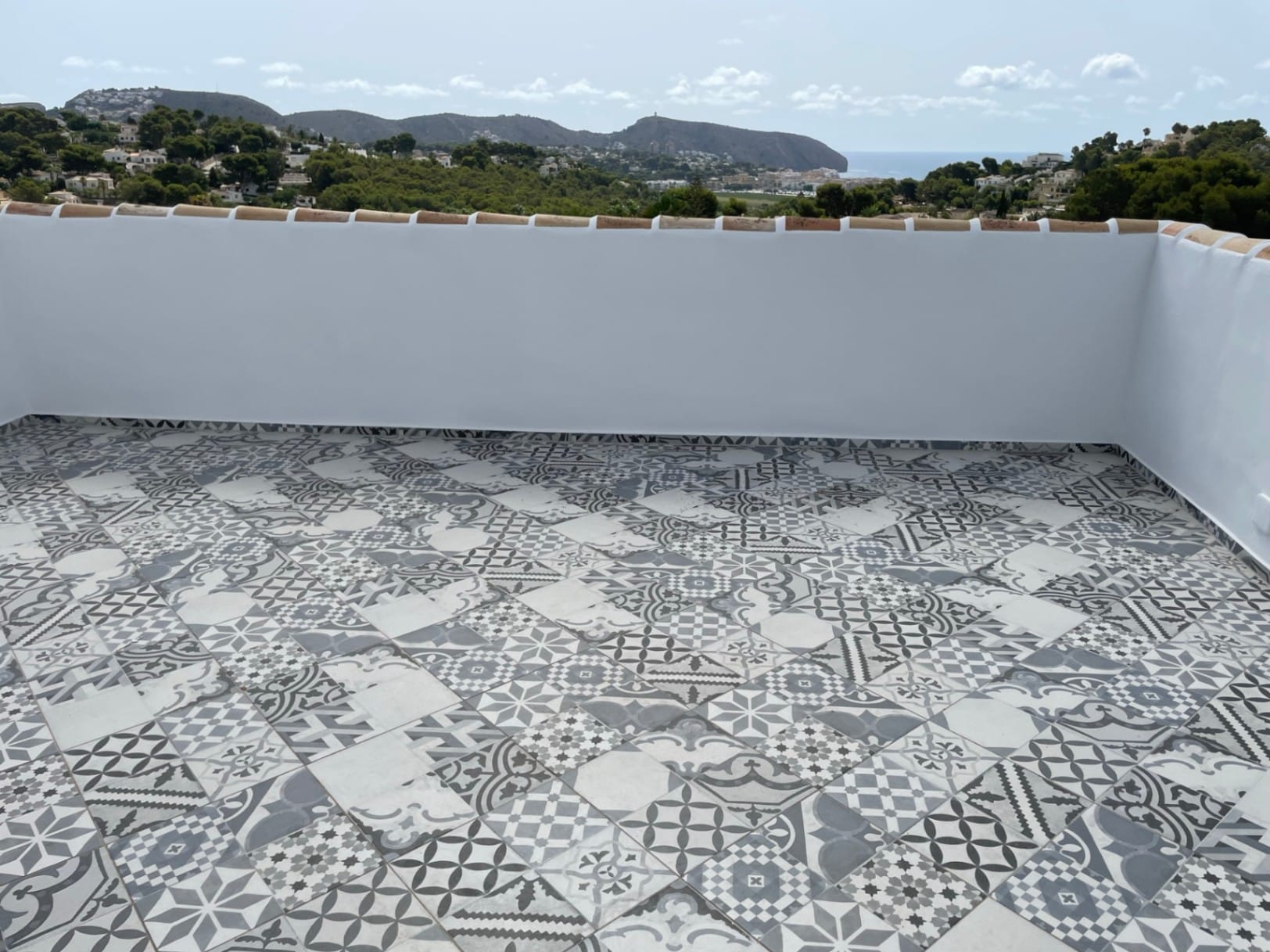 Preciosa villa en venta de estilo mediterráneo con vistas en Moraira