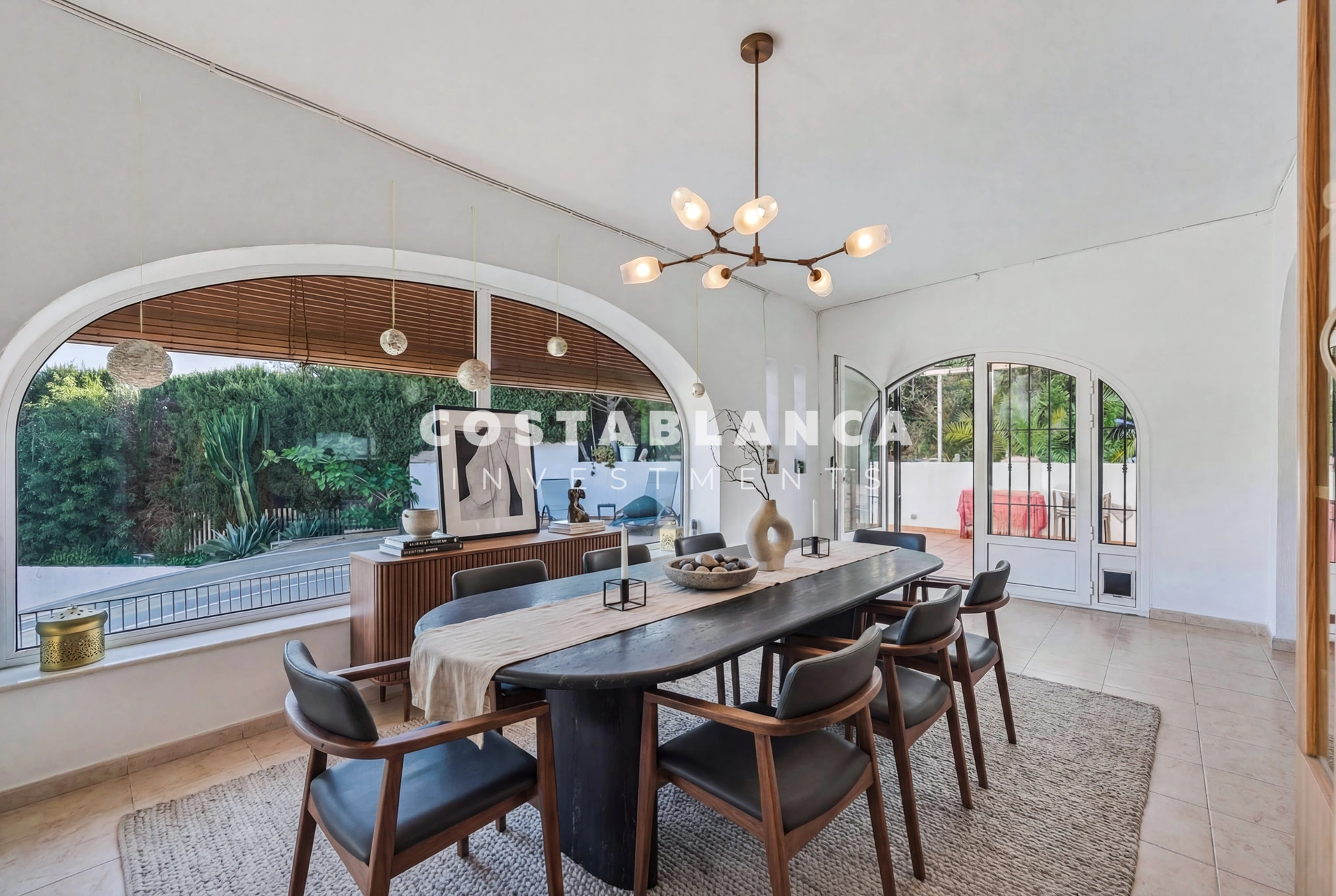 Villa avec vue sur mer et piscine couverte à vendre sur la côte de Benissa