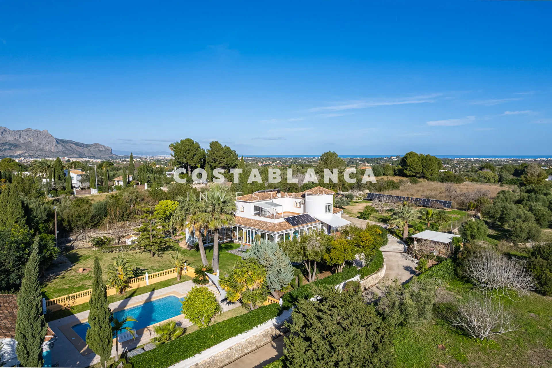 Fully Modernized Luxury Villa with Guest Apartment and Solar Energy for sale in Denia