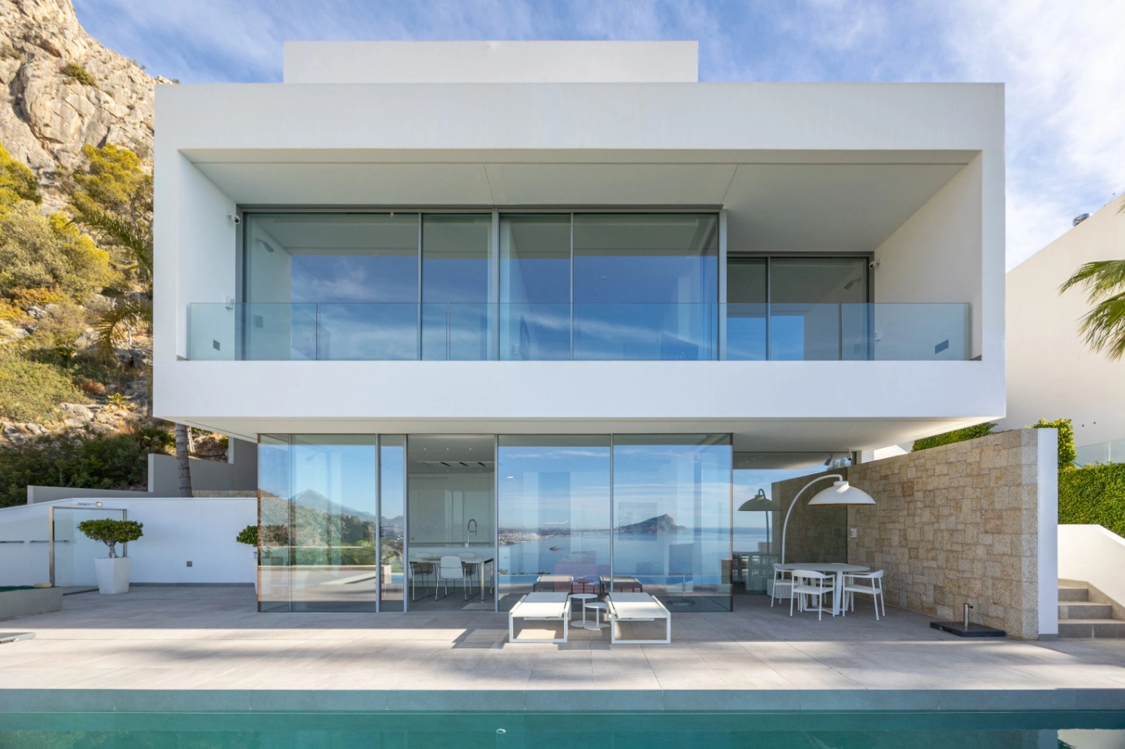 Villa moderna con vistas al mar en venta en Altea