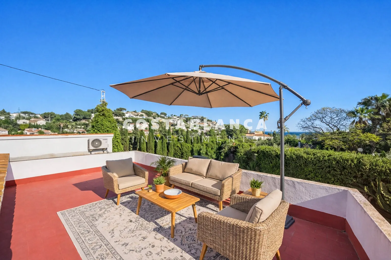 Villa avec vue sur mer et piscine couverte à vendre sur la côte de Benissa
