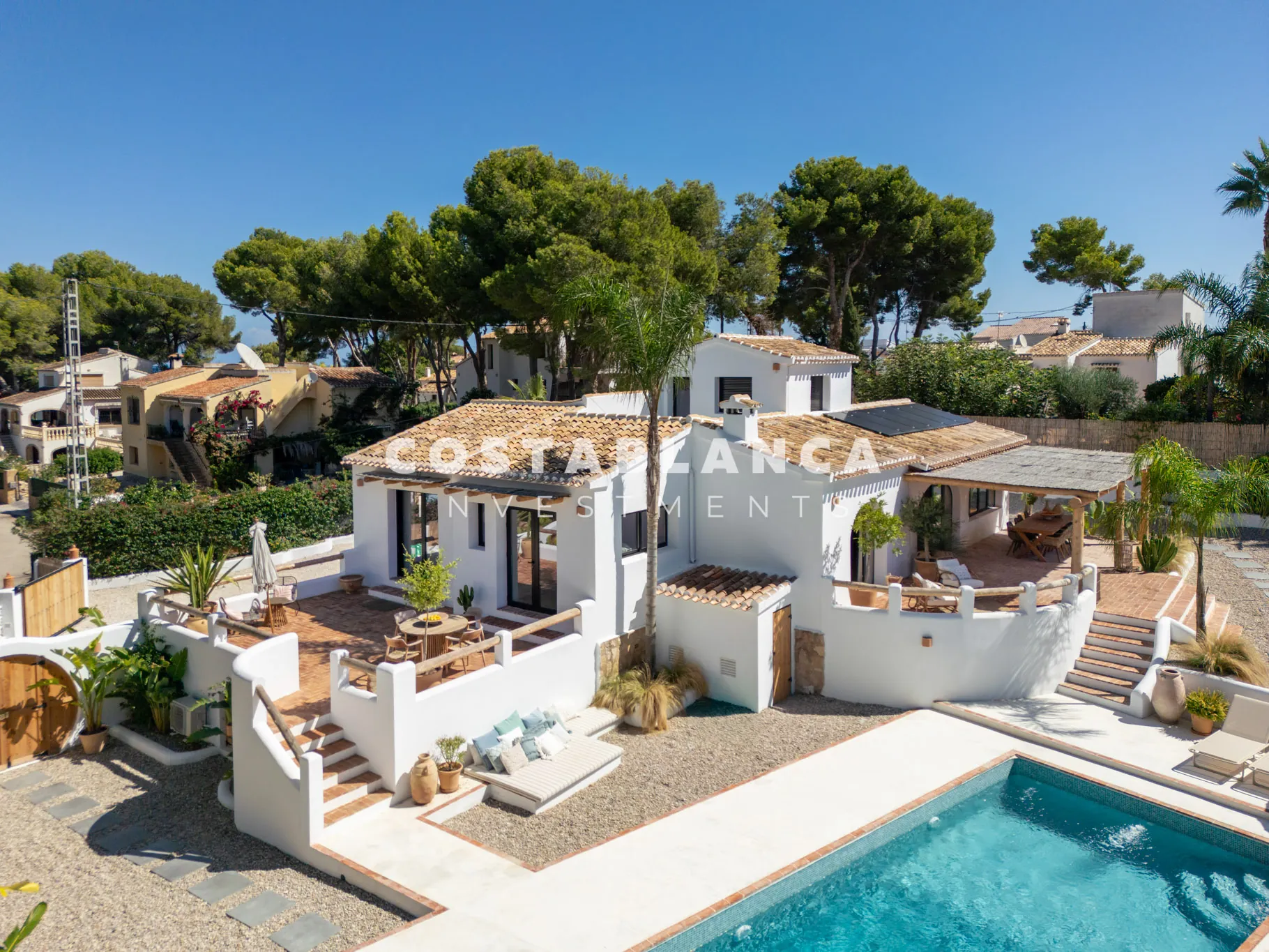 Villa de luxe inspirée par Ibiza à quelques minutes de la plage d'Arenal à Jávea