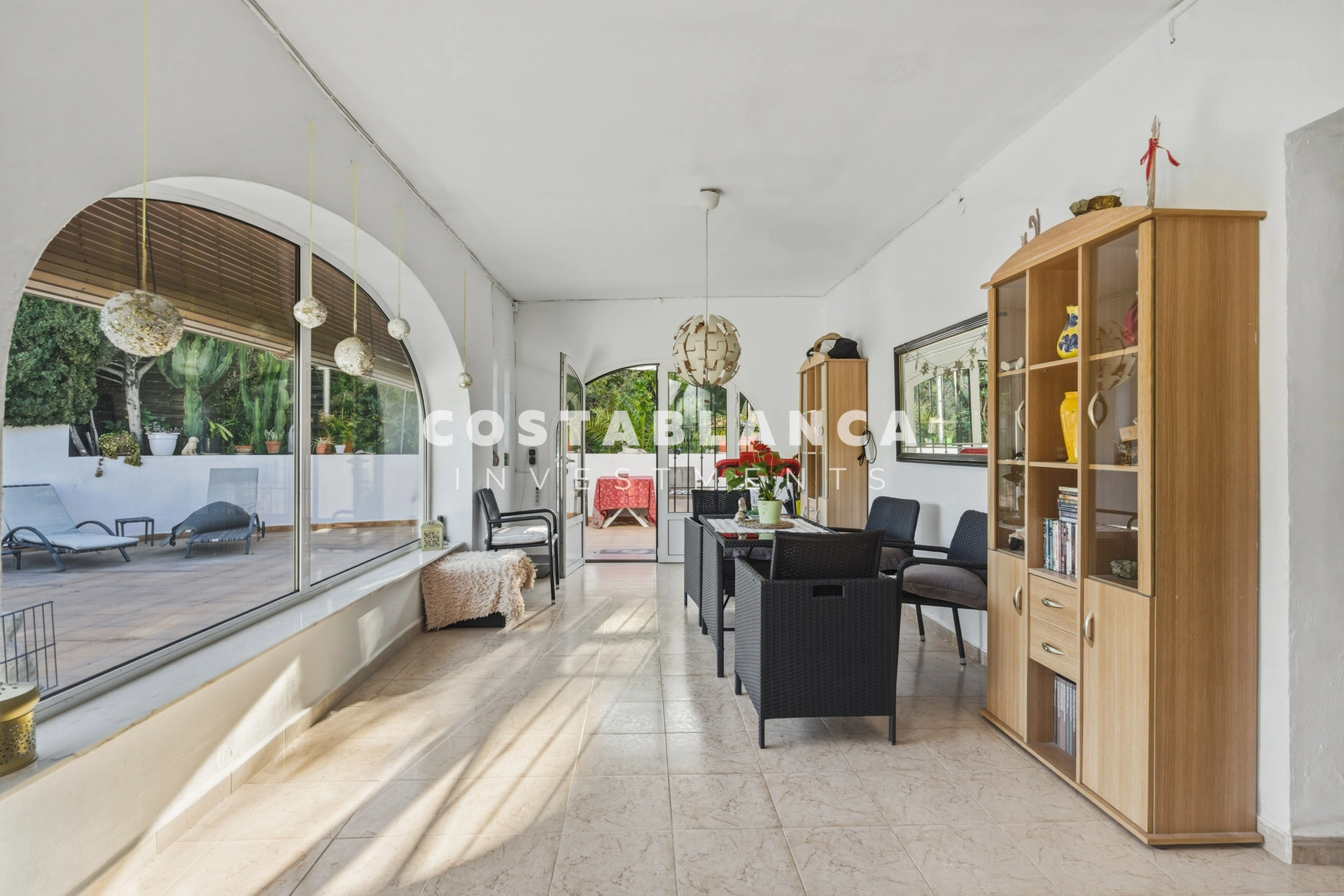 Villa avec vue sur mer et piscine couverte à vendre sur la côte de Benissa