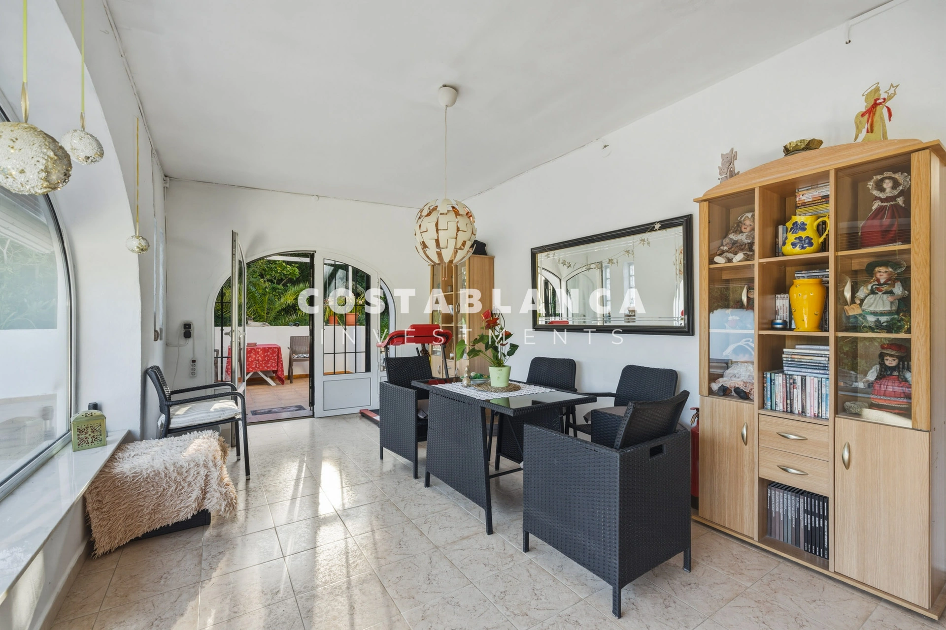 Villa avec vue sur mer et piscine couverte à vendre sur la côte de Benissa