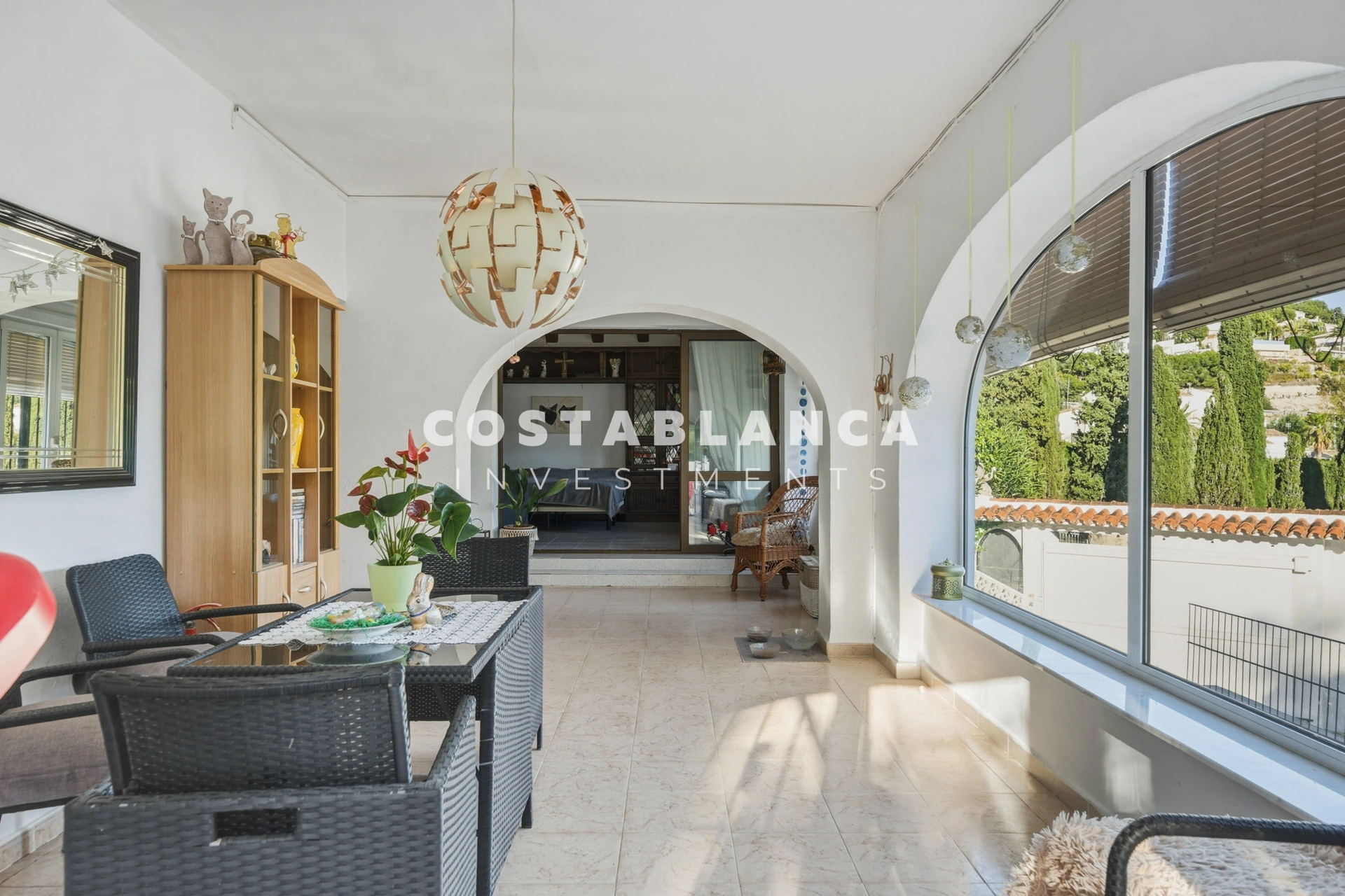 Villa avec vue sur mer et piscine couverte à vendre sur la côte de Benissa
