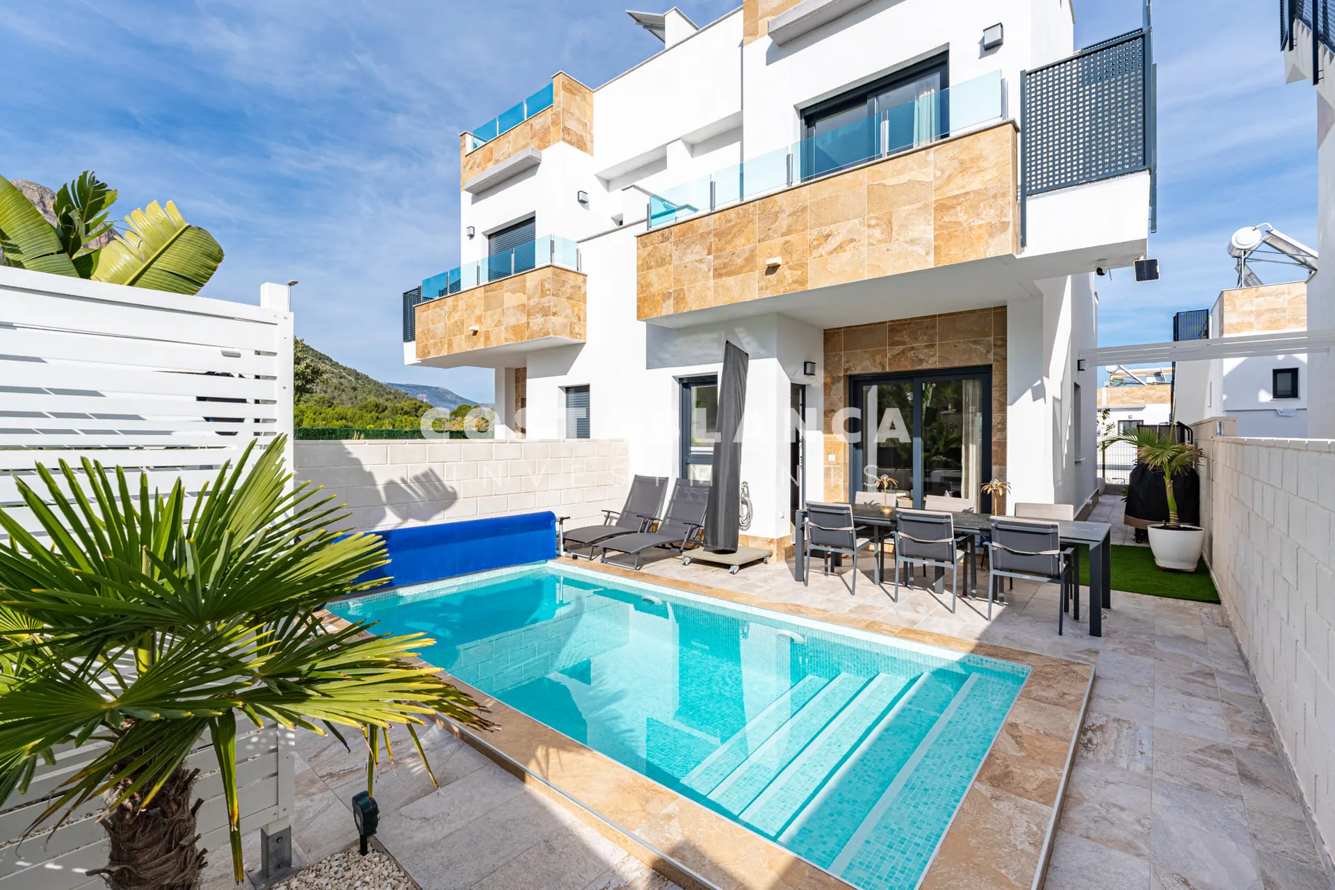 Modern Semi-Detached Villa for sale in Polop