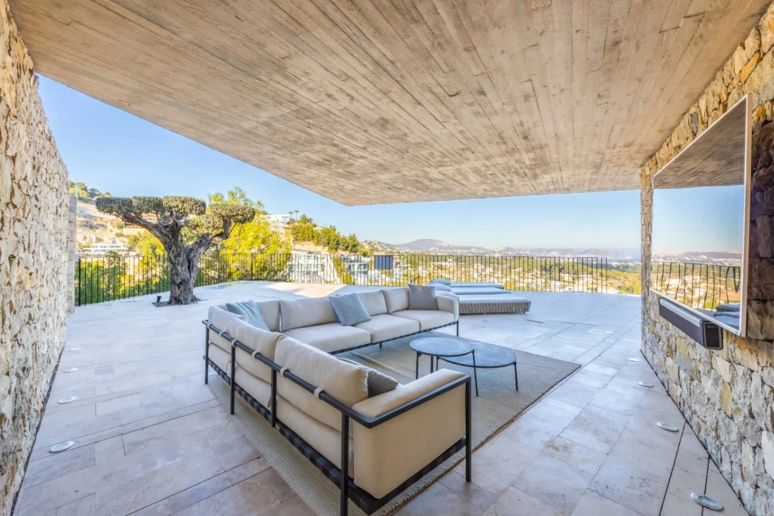 Modern design villa for sale in Benissa with stunning sea views.